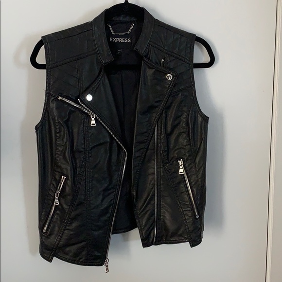 Black Faux Leather Vest - Picture 2 of 3